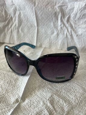 NEW WOMENS 400 UV PROTECTION SUNGLASSES